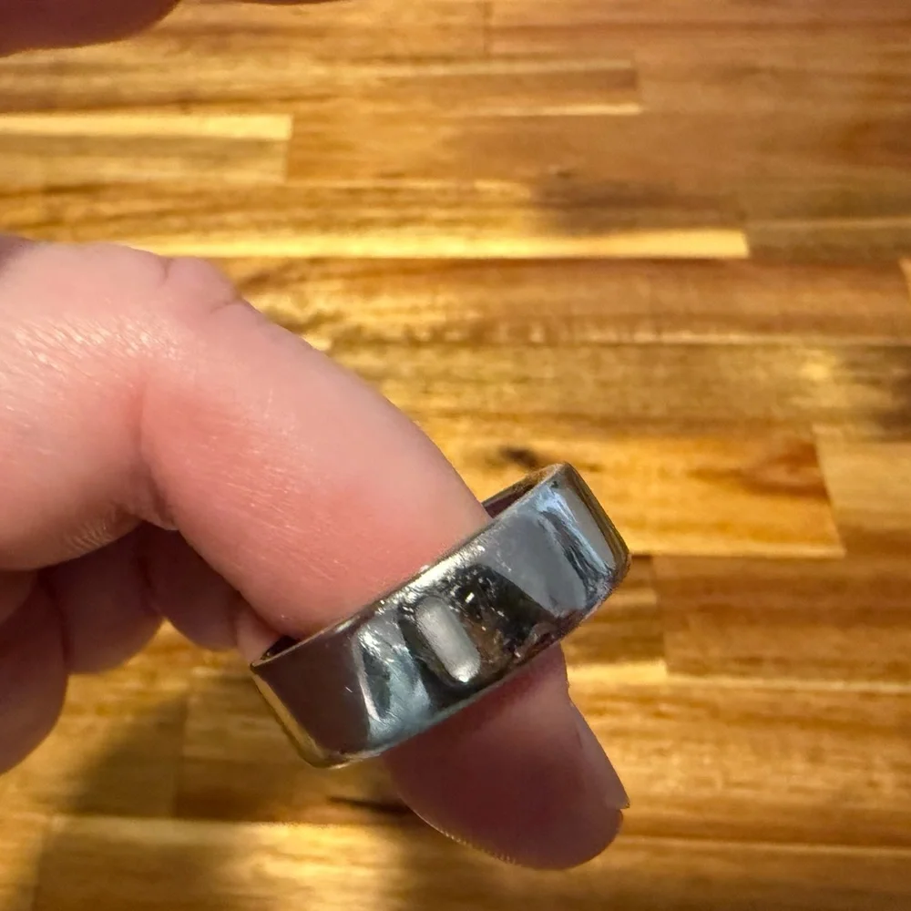 Oura Silver Charging Dock